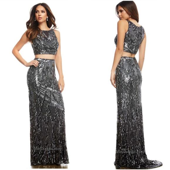 Mac Duggal Silver Sequin Two Piece Top and Skirt Set Size 4 Dress Prom - Picture 2 of 9
